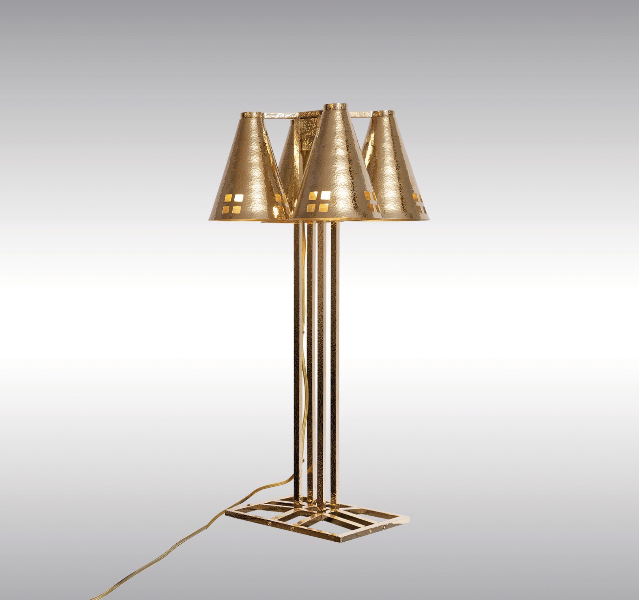 Josef Hoffmann KUBISTISCHE TISCHLAMPE Josef Hoffmann KUBISTISCHE TISCHLAMPE