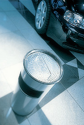 Ash bin with sieve
