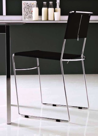 Chair Delfina
