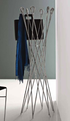 Clothes stand Stand up
