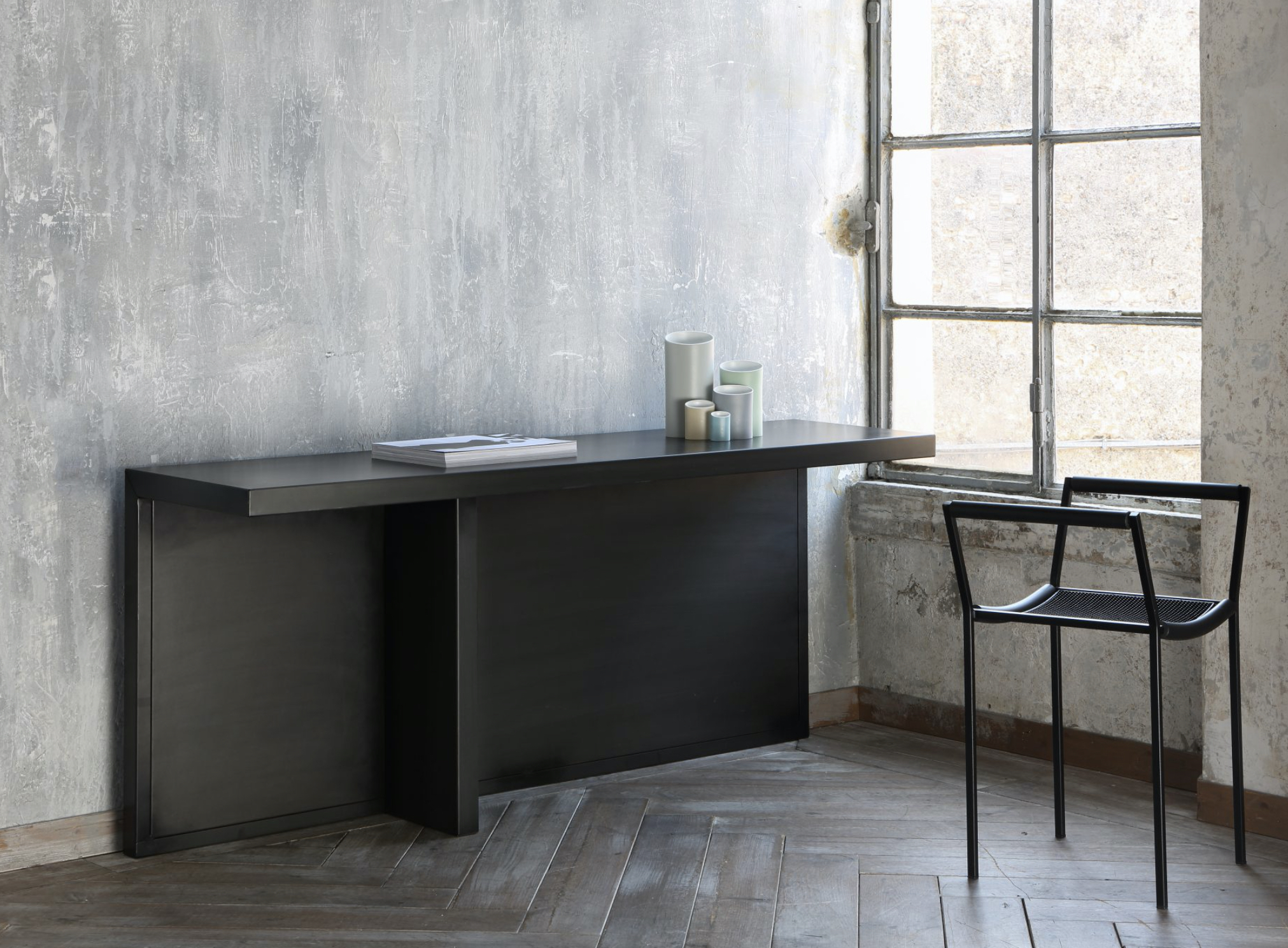 Konsole ATRIUM von Zeus Konsole ATRIUM von Zeus